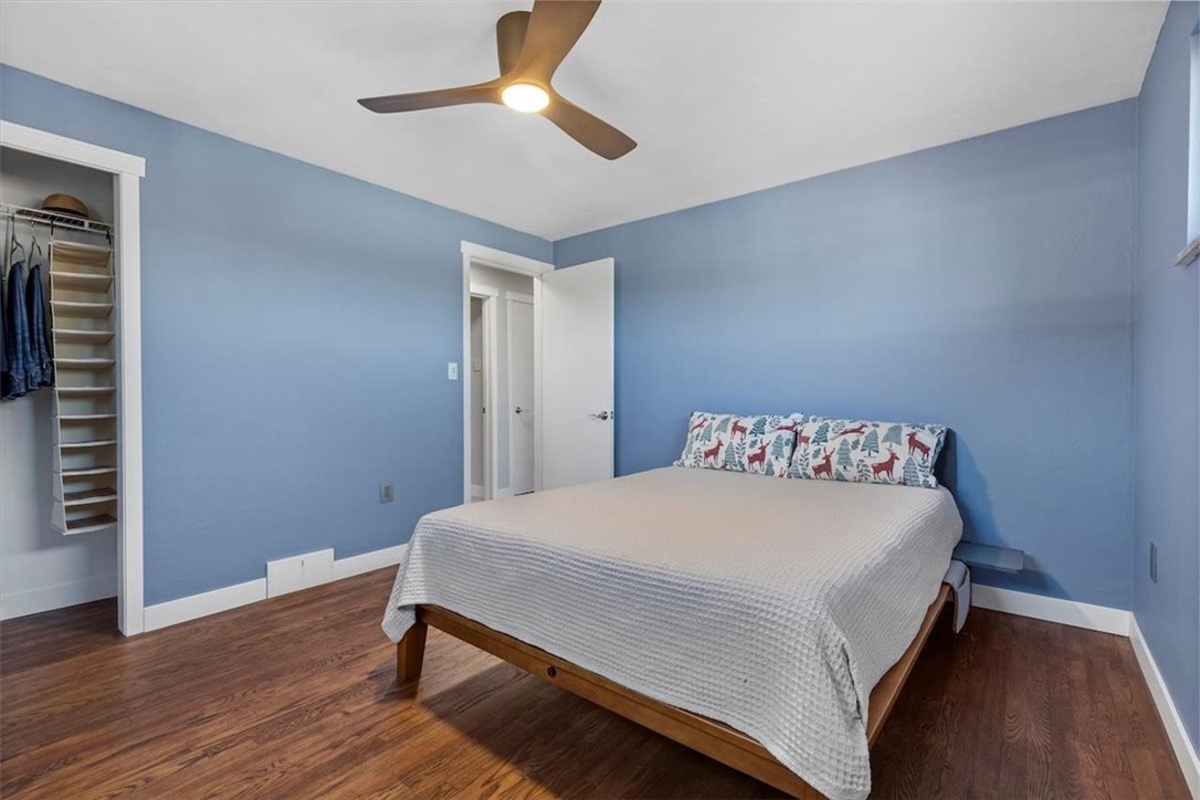 1209 Earlham