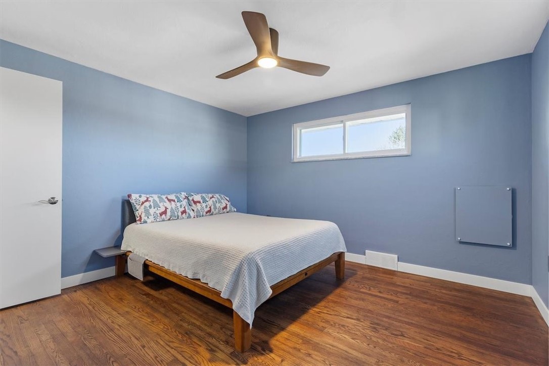 1209 Earlham