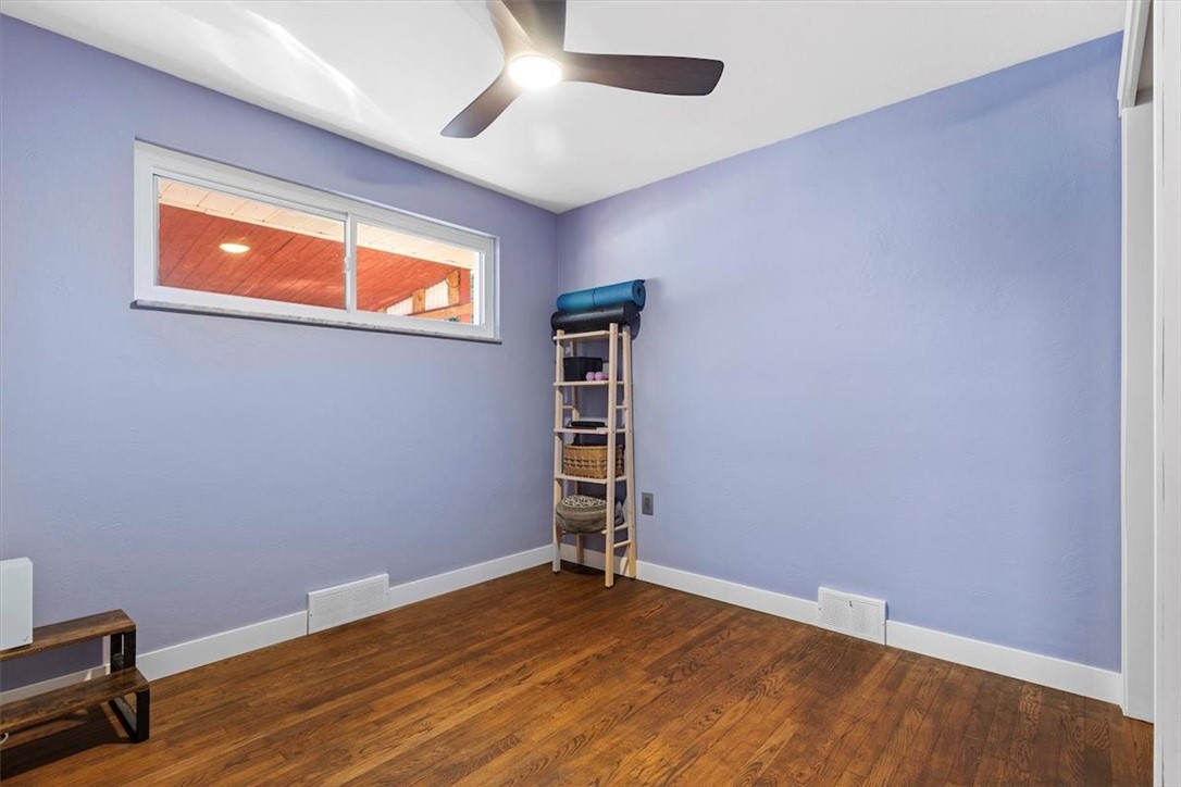 1209 Earlham