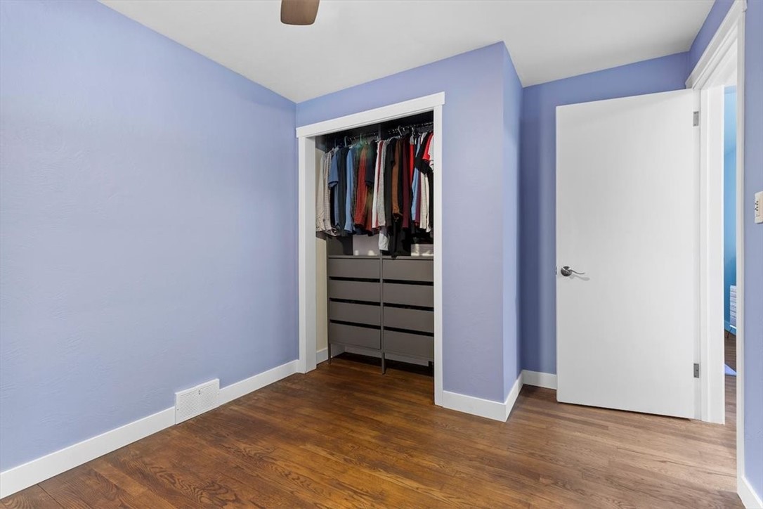 1209 Earlham