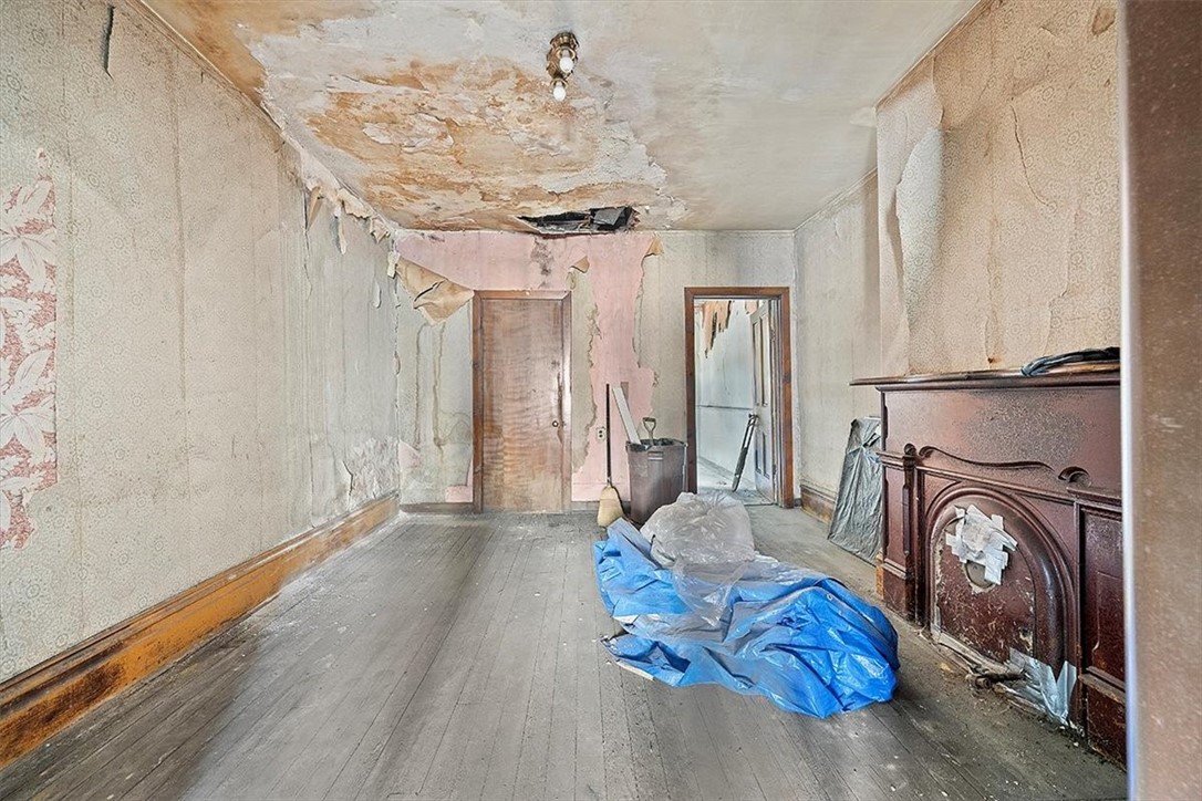 833 Spring Garden
