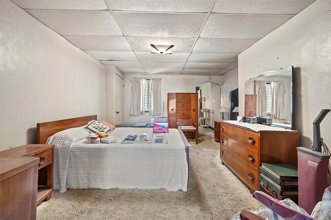 833 Spring Garden