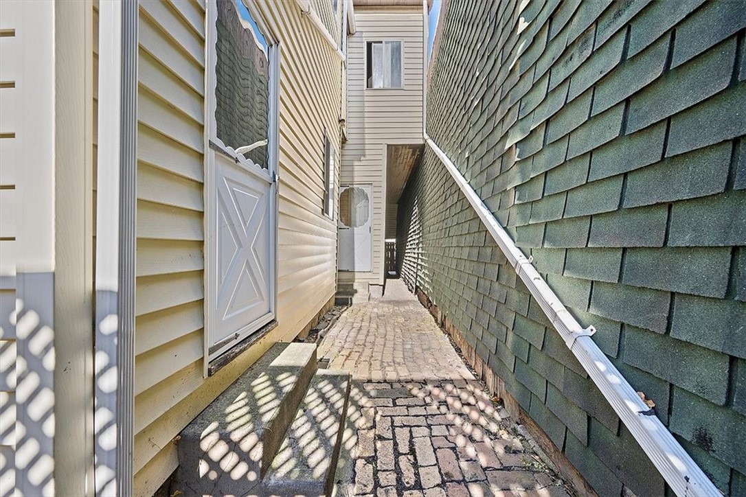 833 Spring Garden