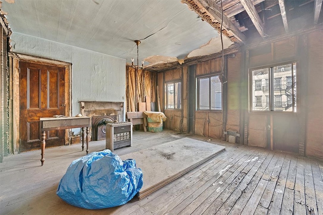 833 Spring Garden