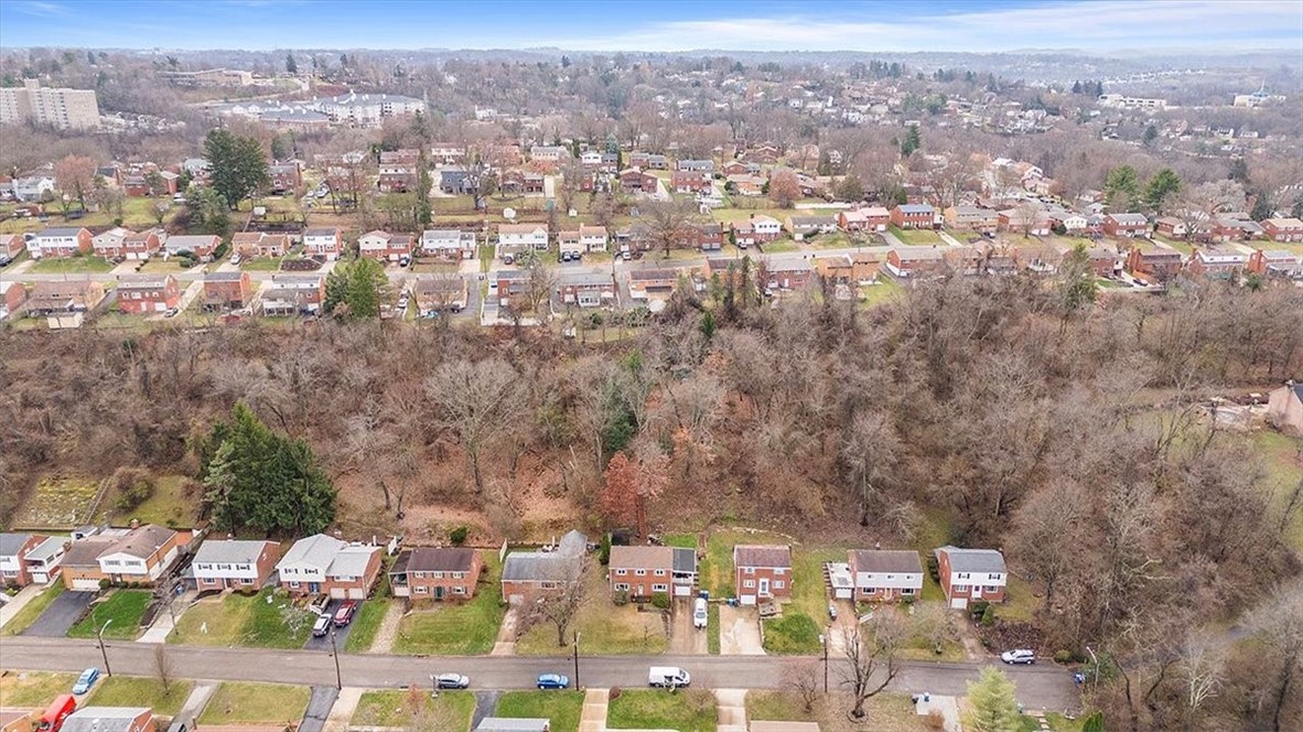 1301 Grouse Dr