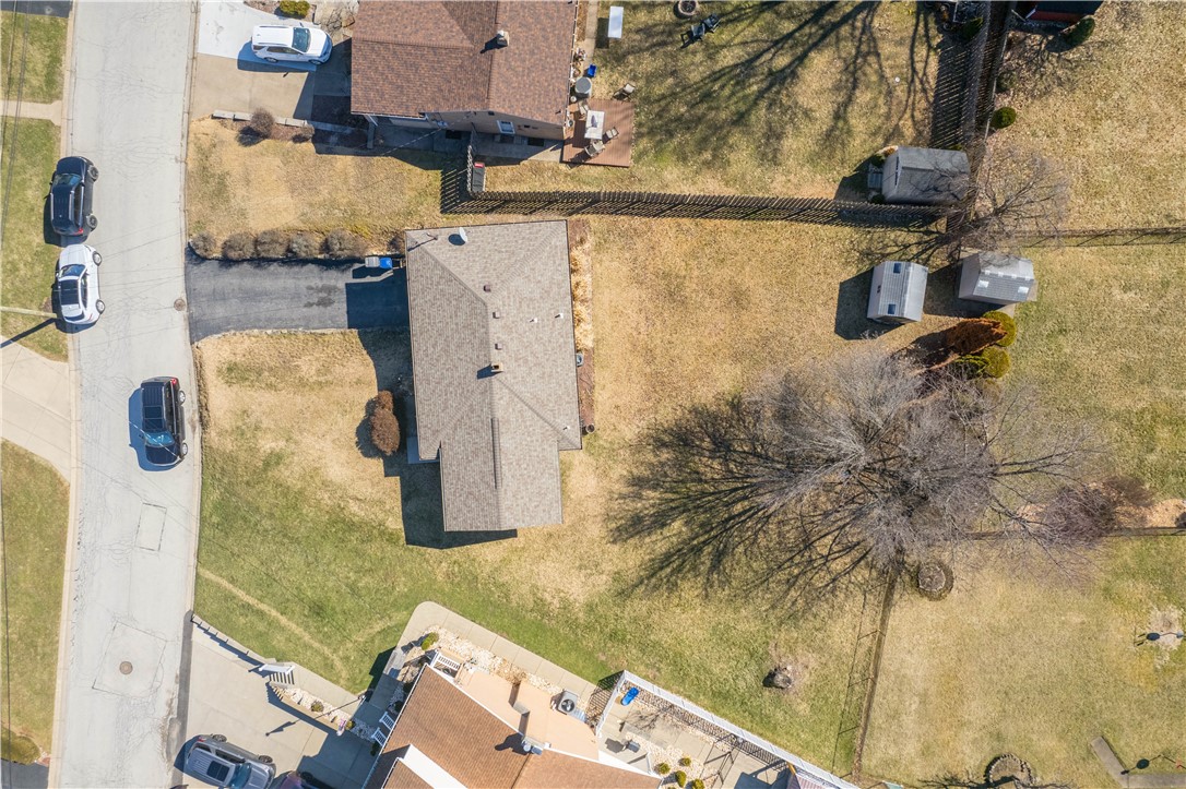 5222 Meadowcrest Rd
