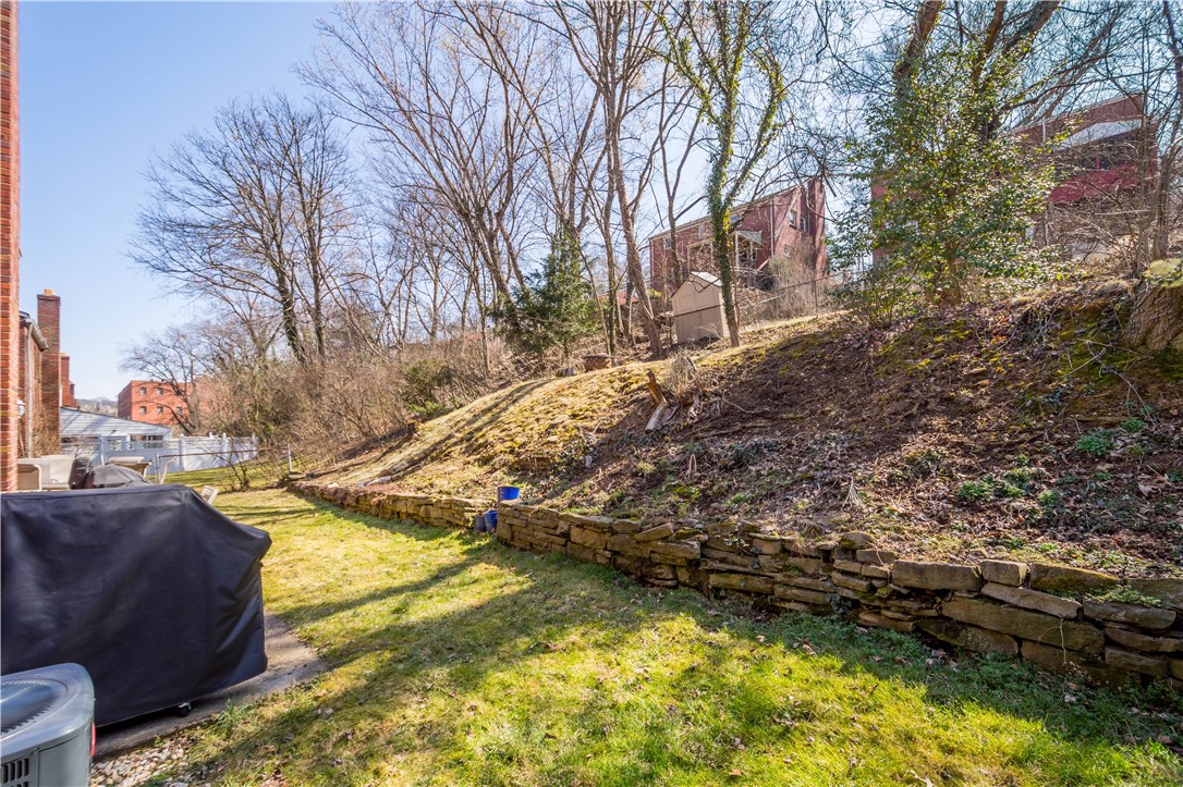 212-214 Mount Lebanon Blvd