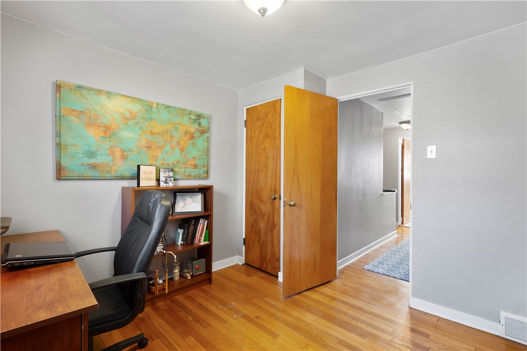 212-214 Mount Lebanon Blvd