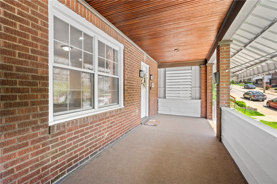 1117 Woodbourne Ave