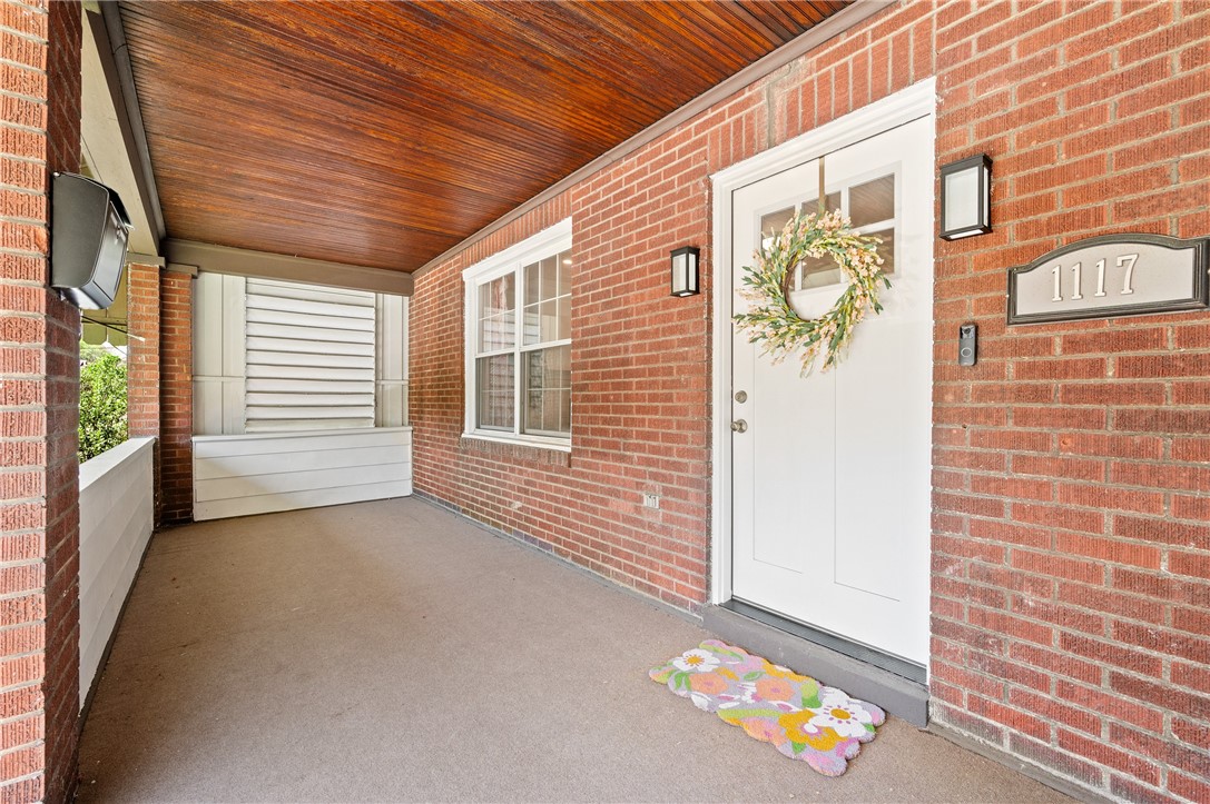 1117 Woodbourne Ave