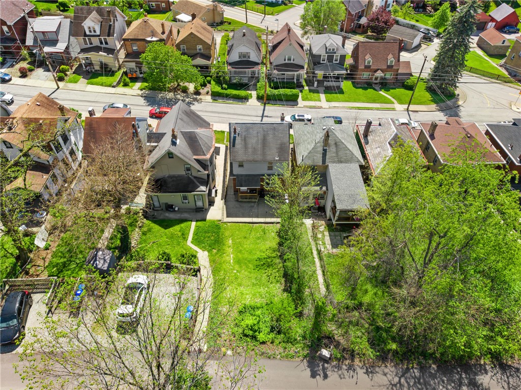 1117 Woodbourne Ave