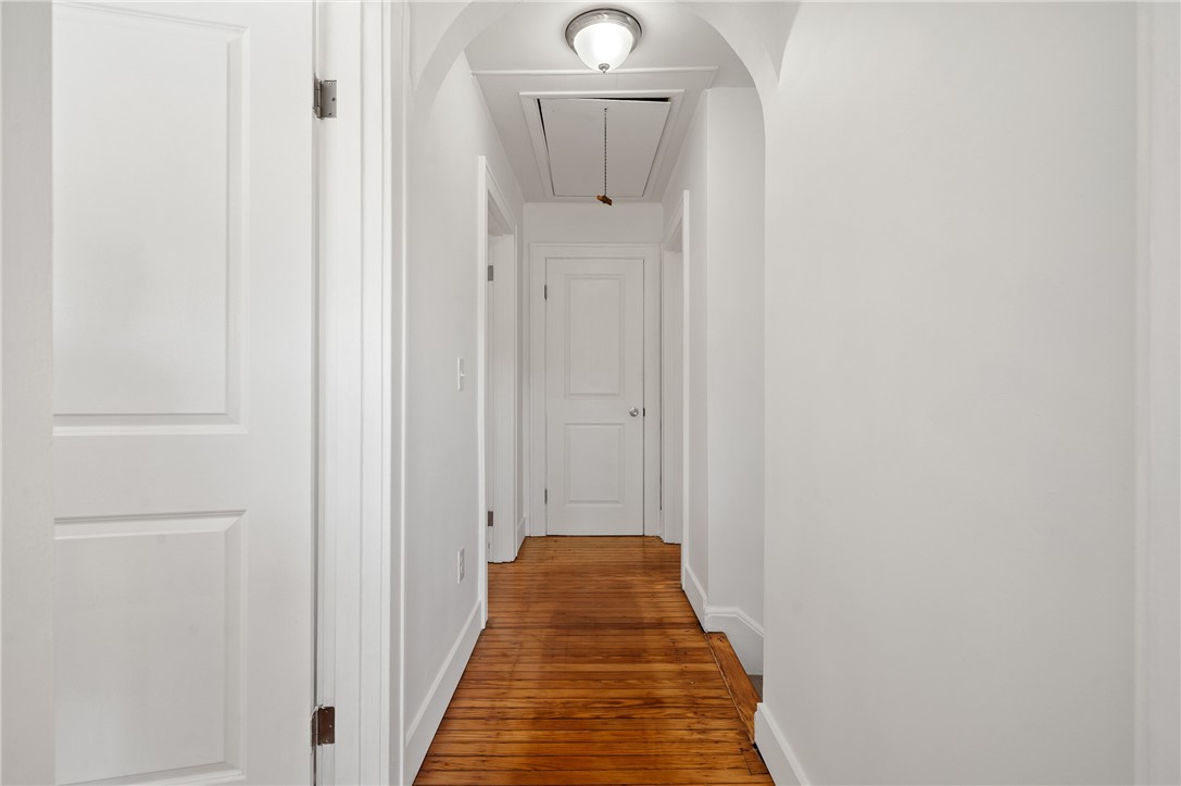1117 Woodbourne Ave