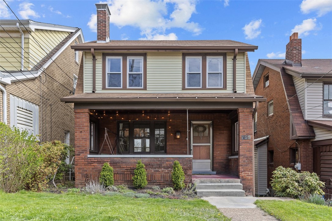 729 Woodbourne Ave