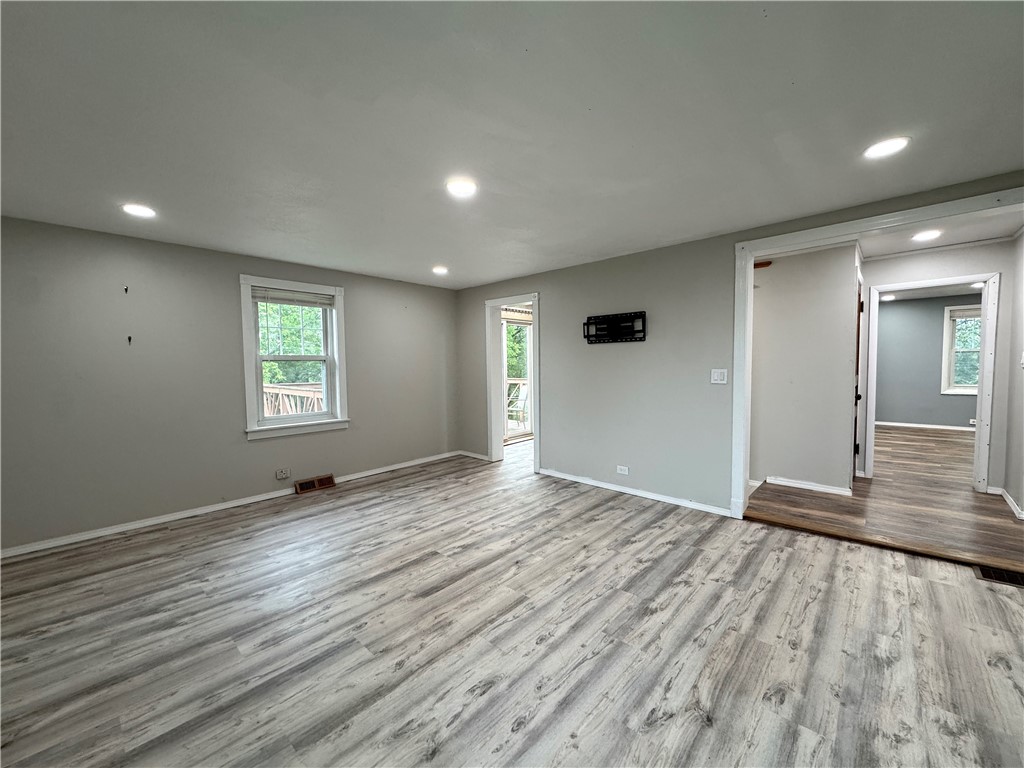 45 7th St