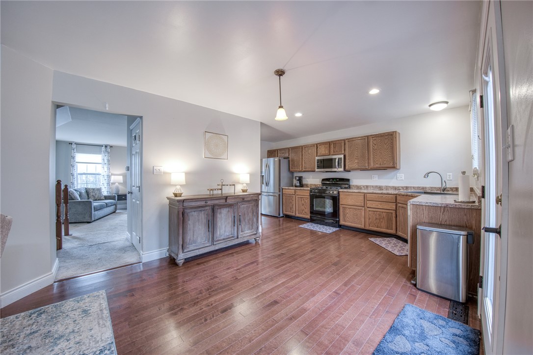 144 Broadstone Dr