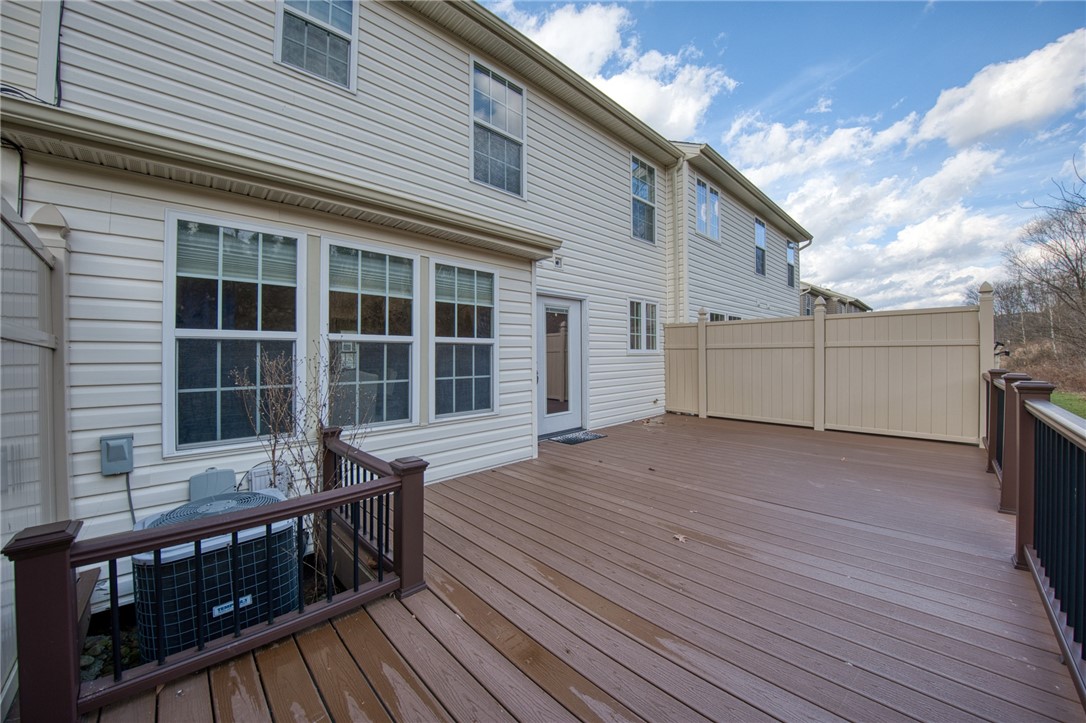 144 Broadstone Dr
