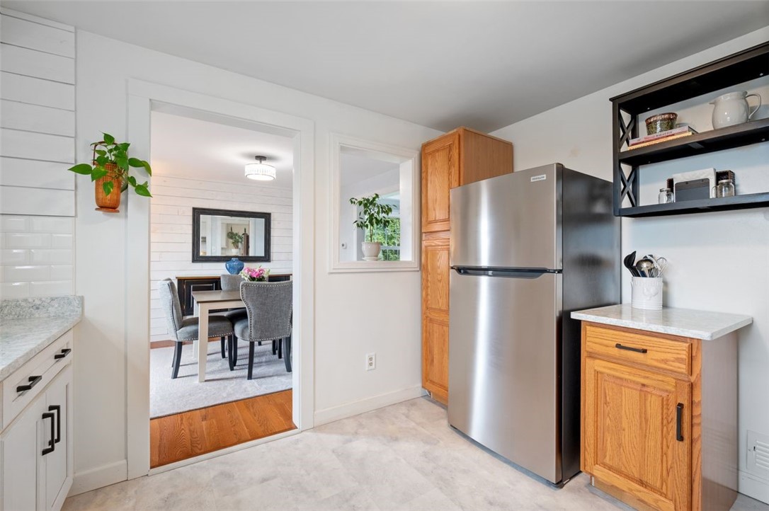 1587 Ashlawn Dr