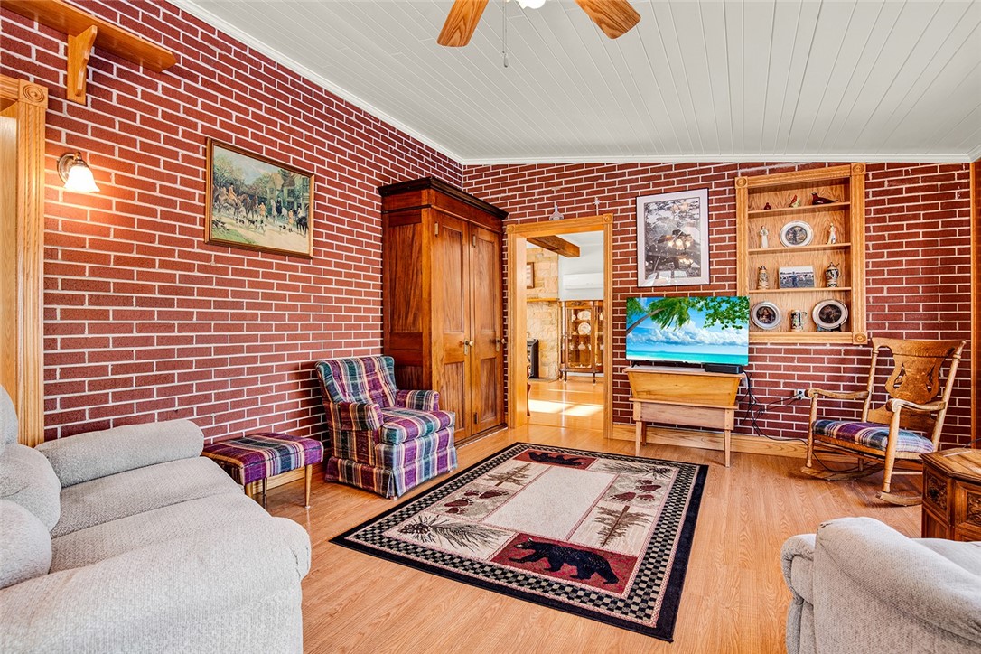440 Owl Hollow Road