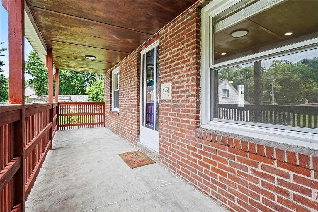 525 Agnew Road