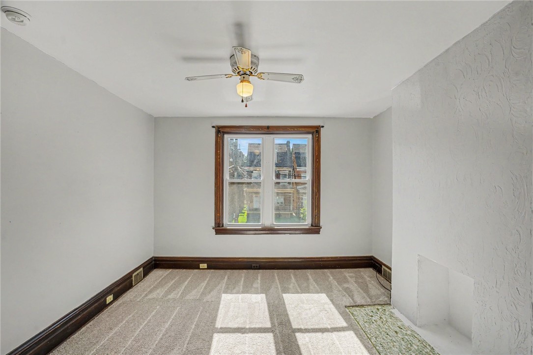 228 S Millvale