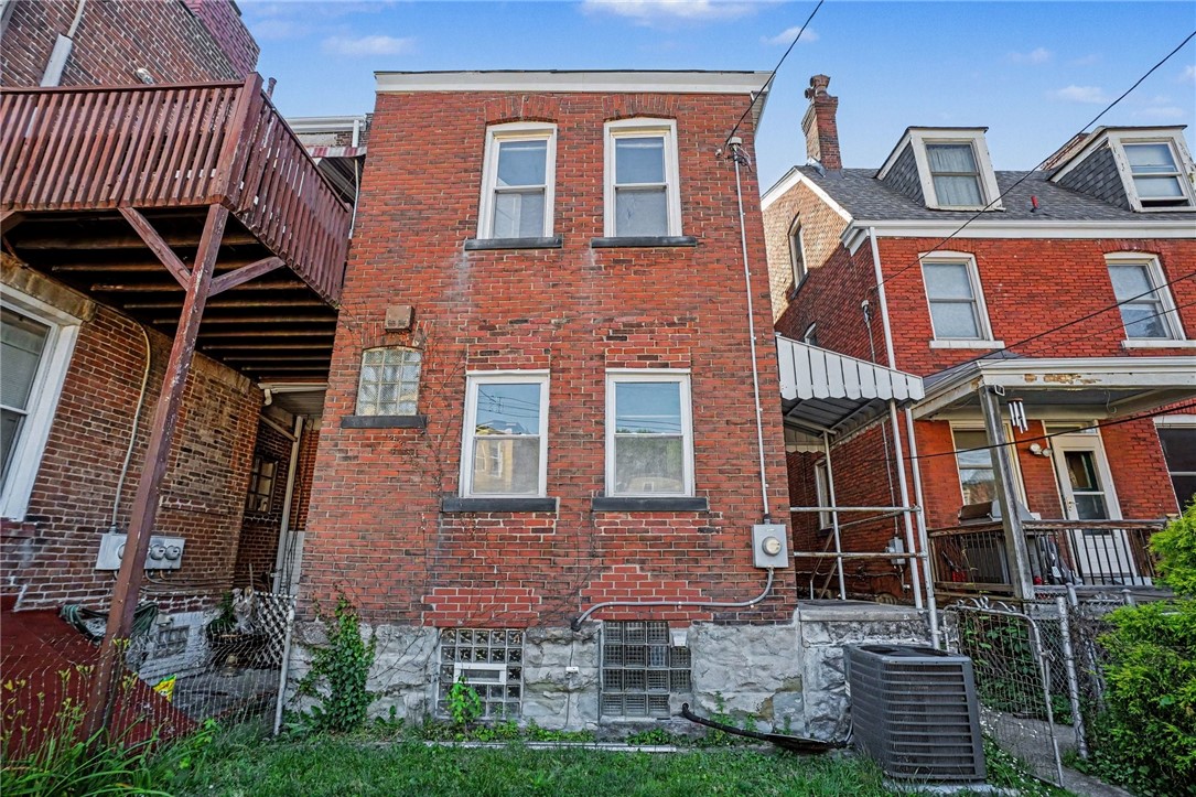 228 S Millvale