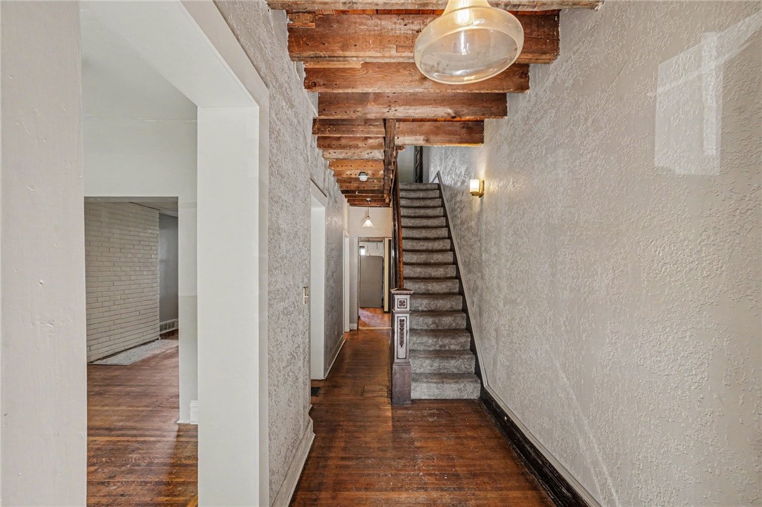228 S Millvale