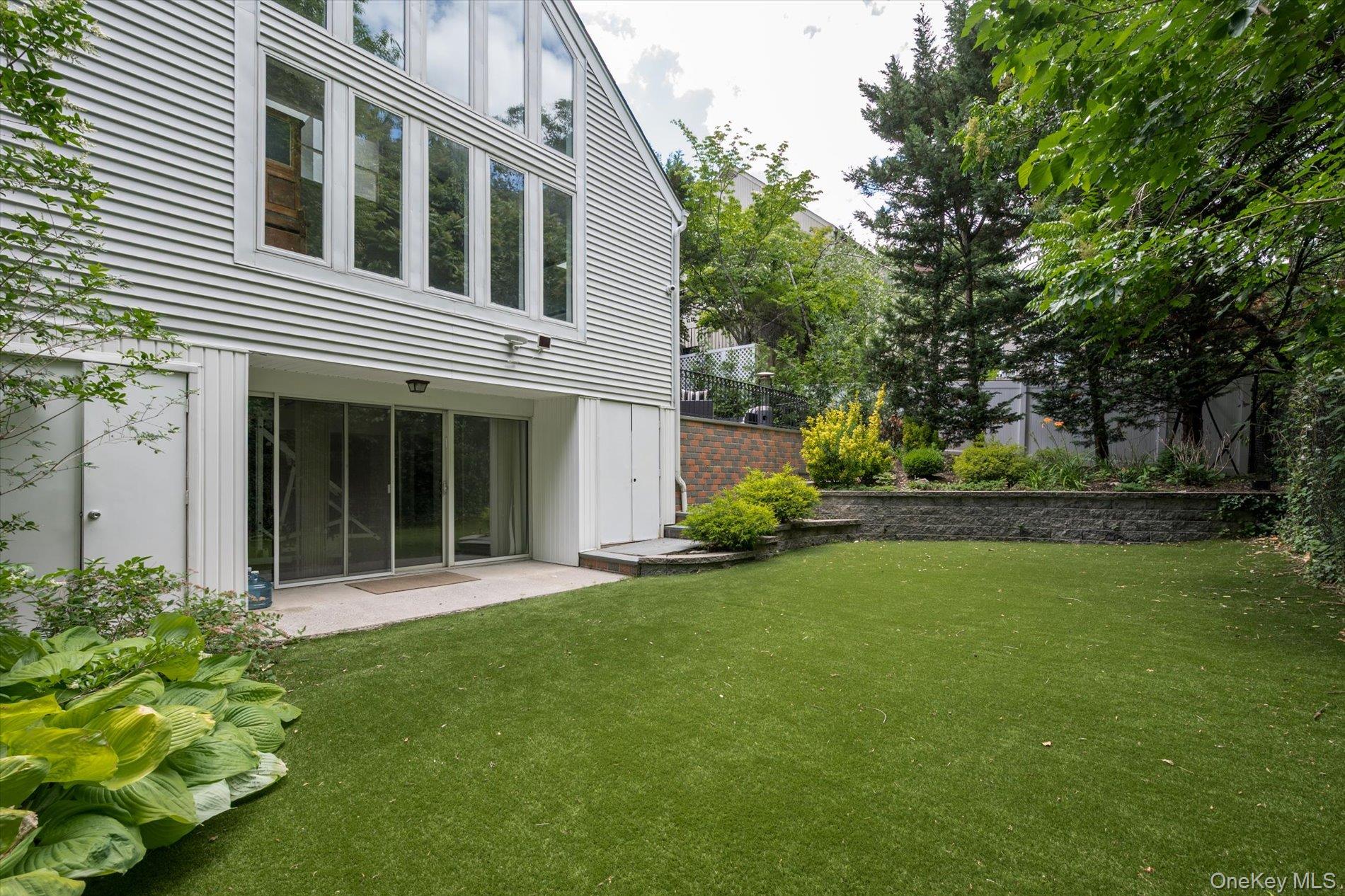 8 Verity Lane