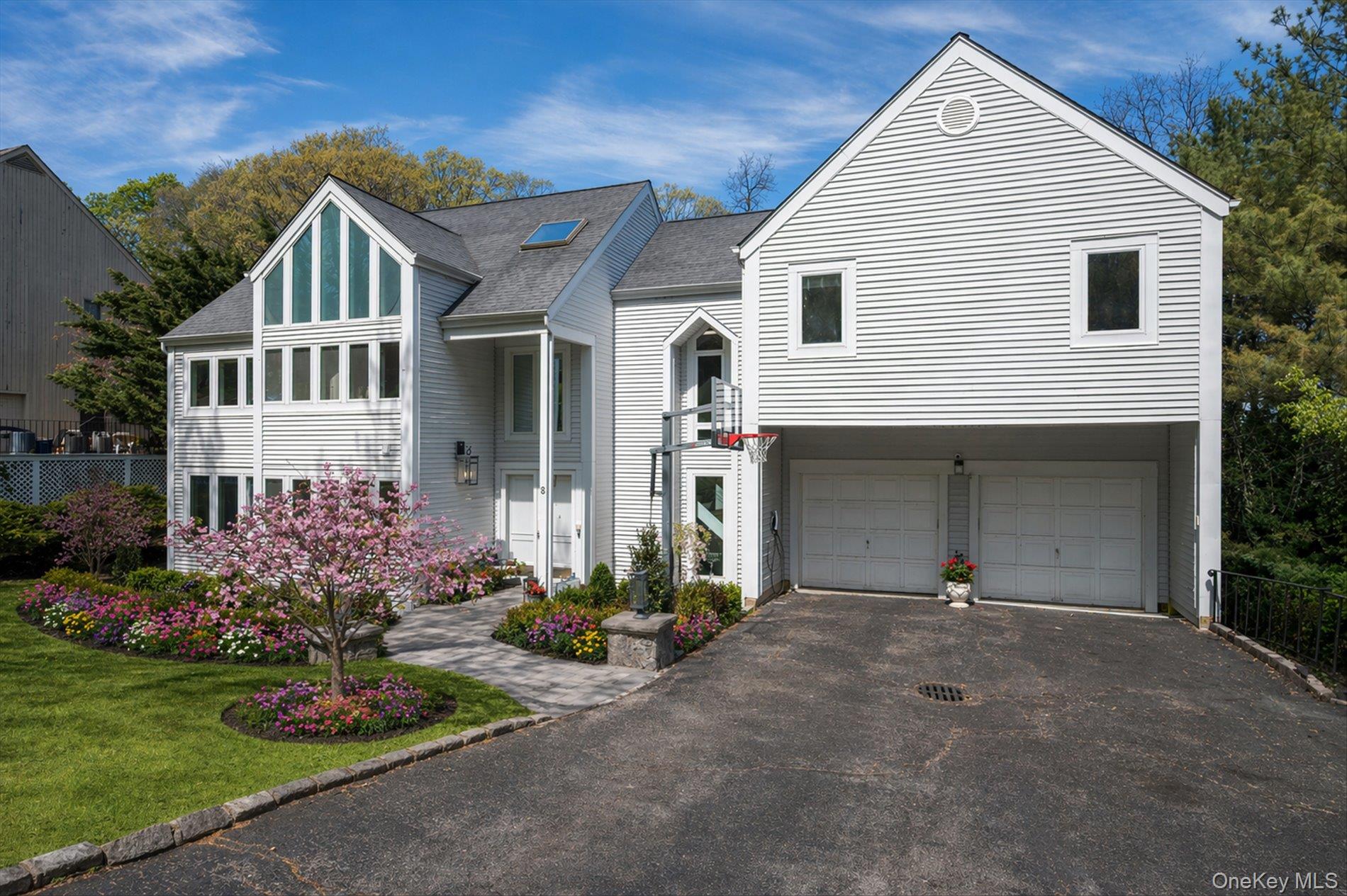 8 Verity Lane
