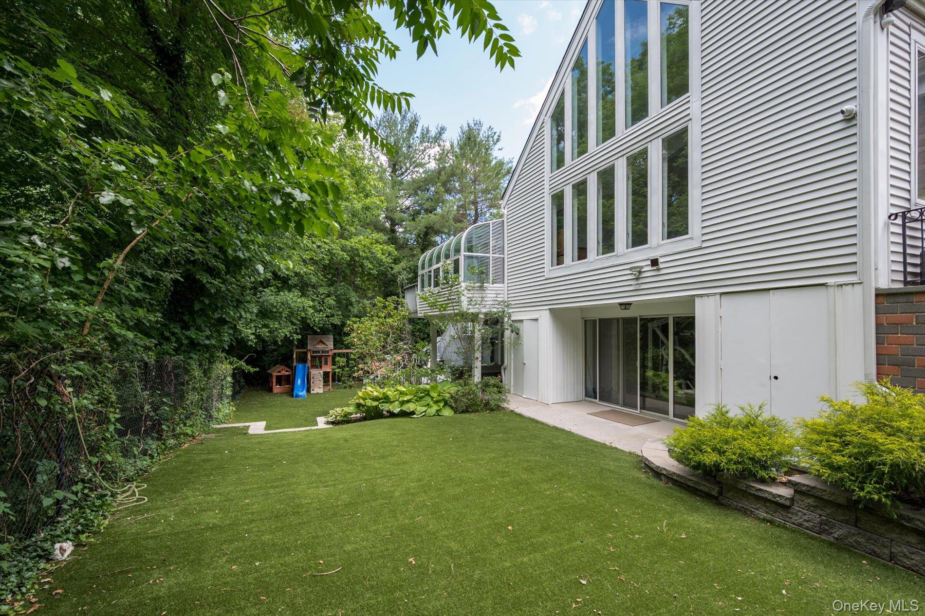 8 Verity Lane