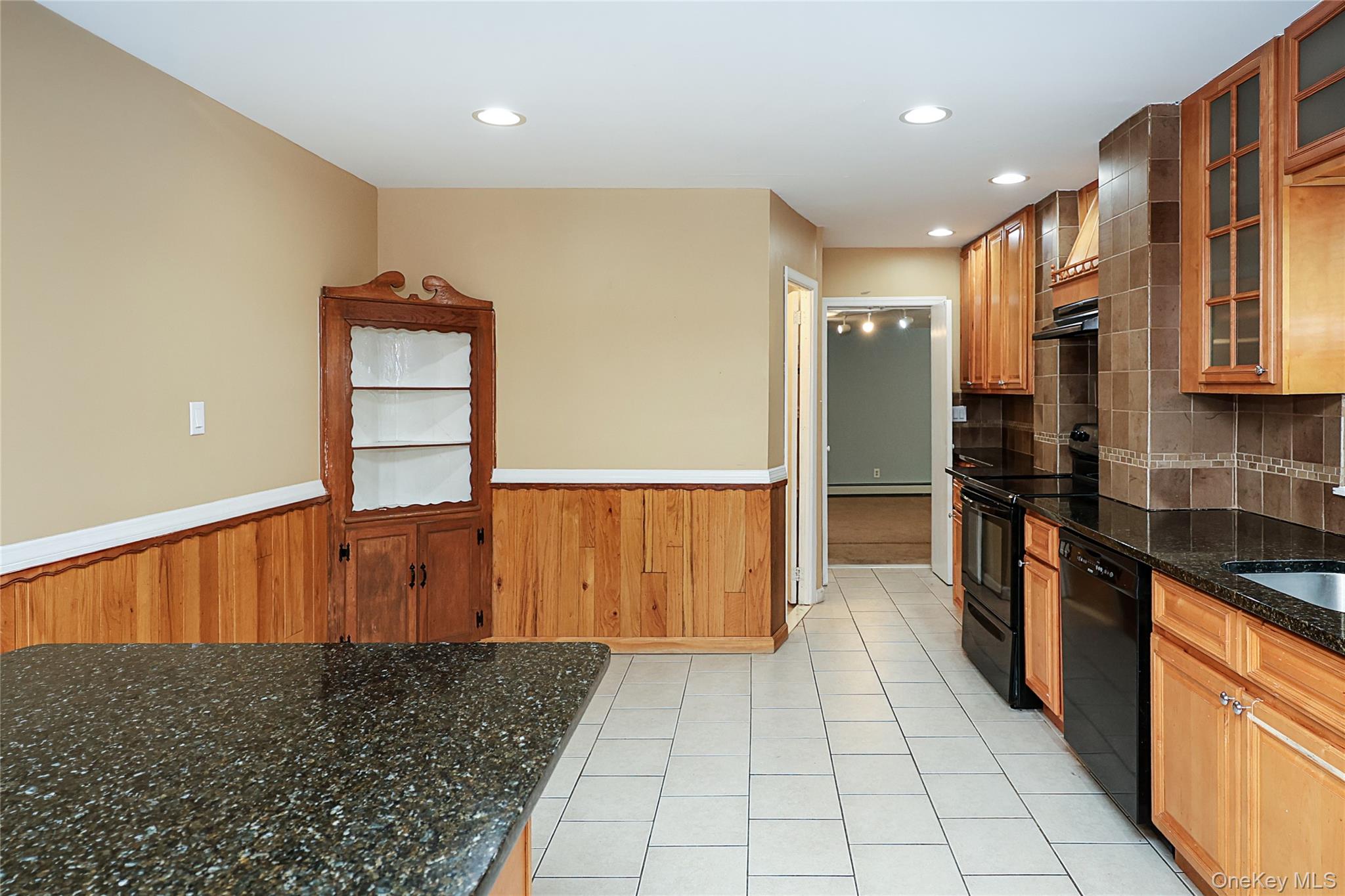 49 Red Ground Road