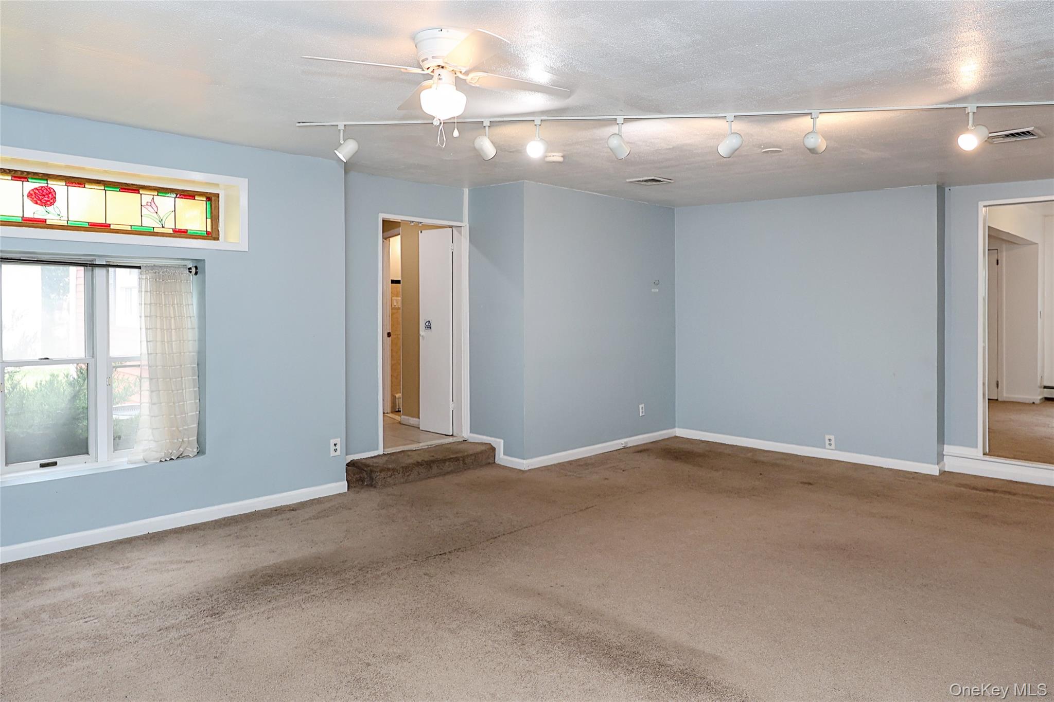 49 Red Ground Road