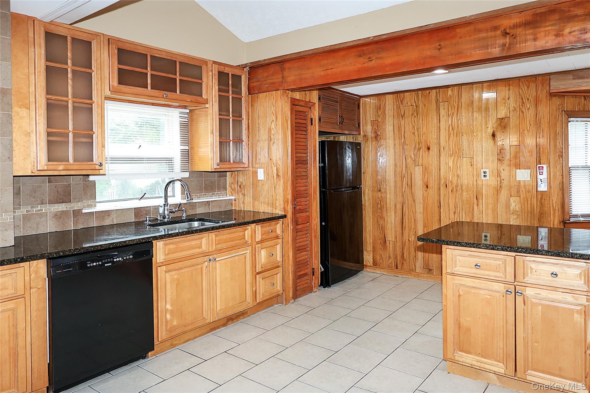 49 Red Ground Road