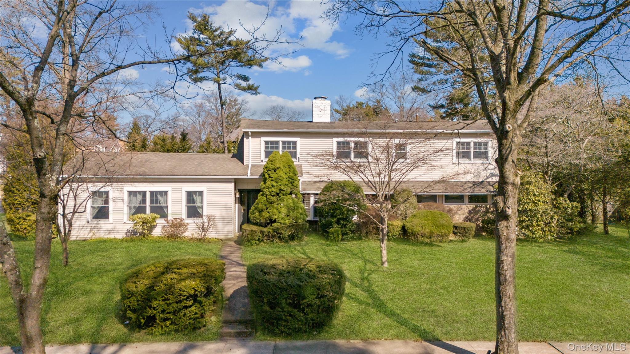 19 Strawberry Lane