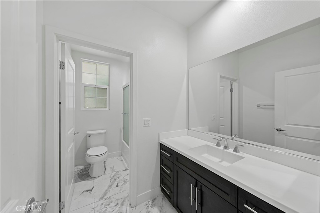 618 W Tribella Court