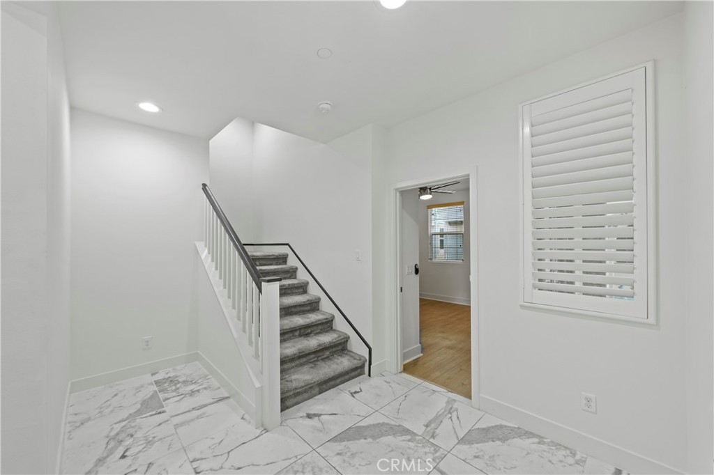 618 W Tribella Court