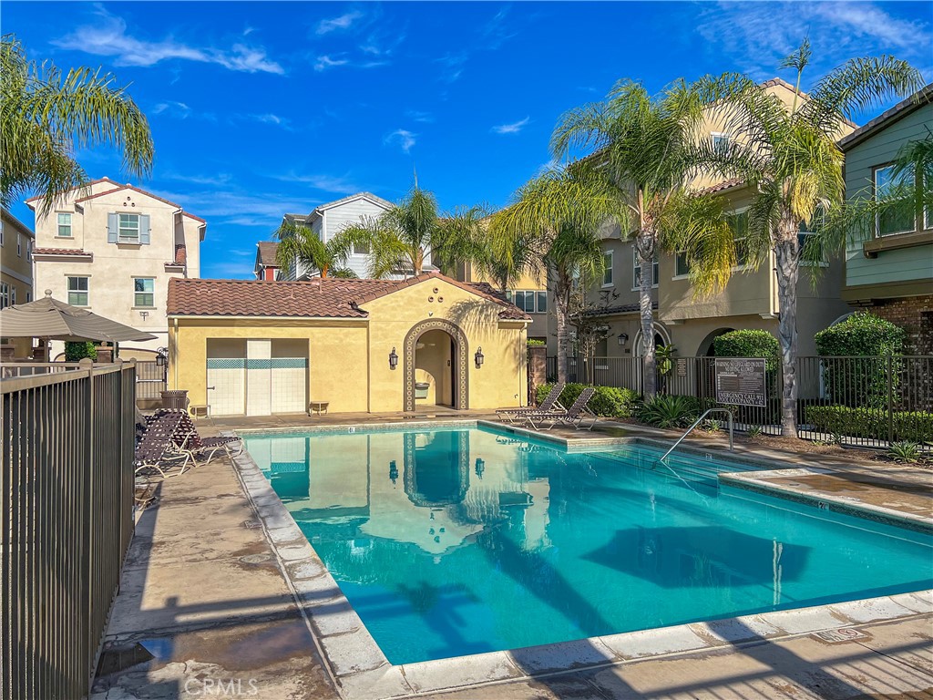 618 W Tribella Court