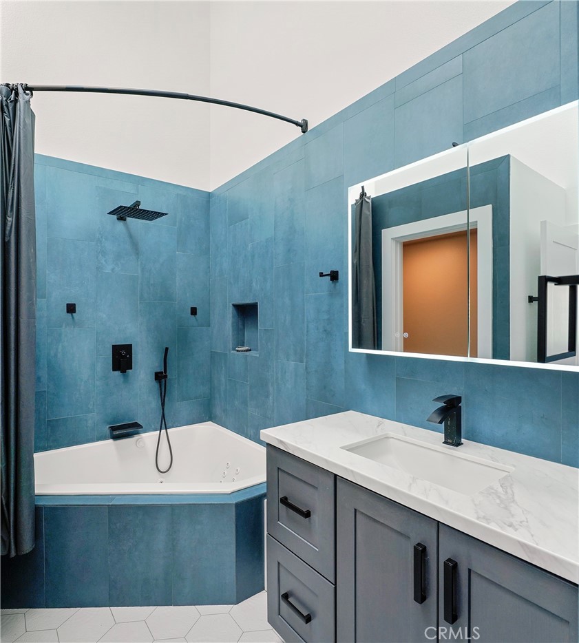 4772 Tiara Drive 203