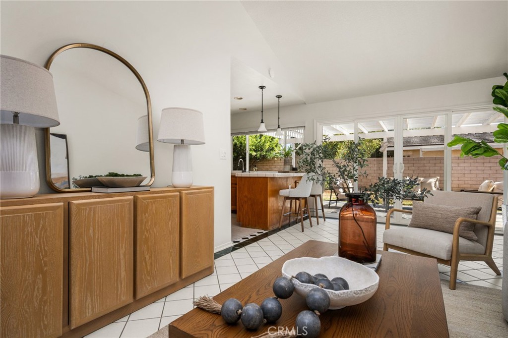 524 Whitten Way