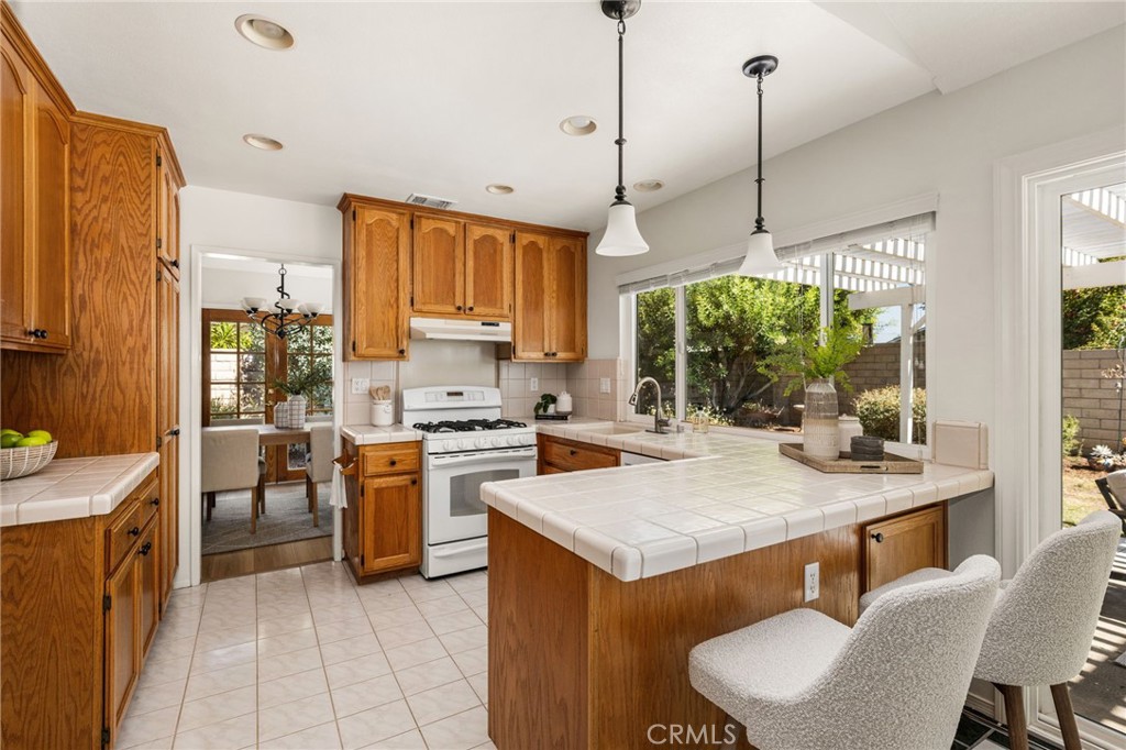 524 Whitten Way