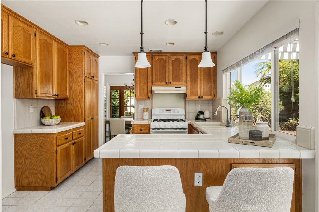 524 Whitten Way