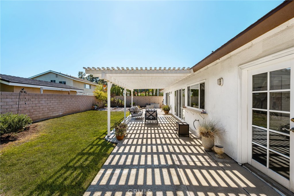 524 Whitten Way