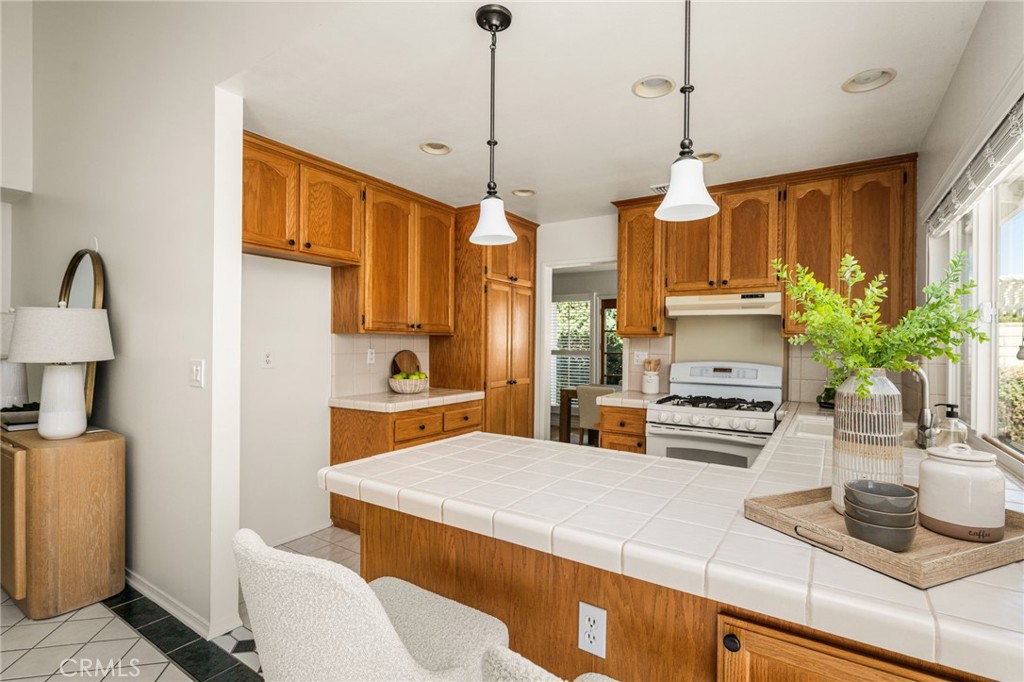524 Whitten Way