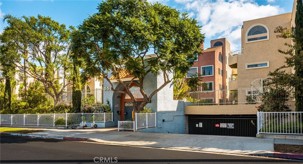 550 Orange Avenue 227
