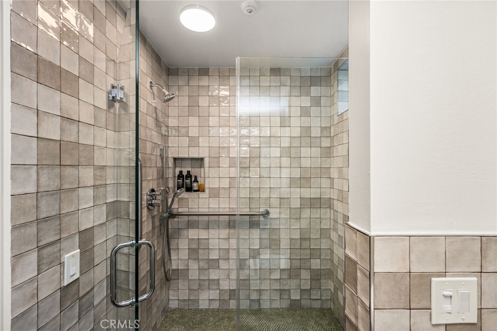 550 Orange Avenue 227