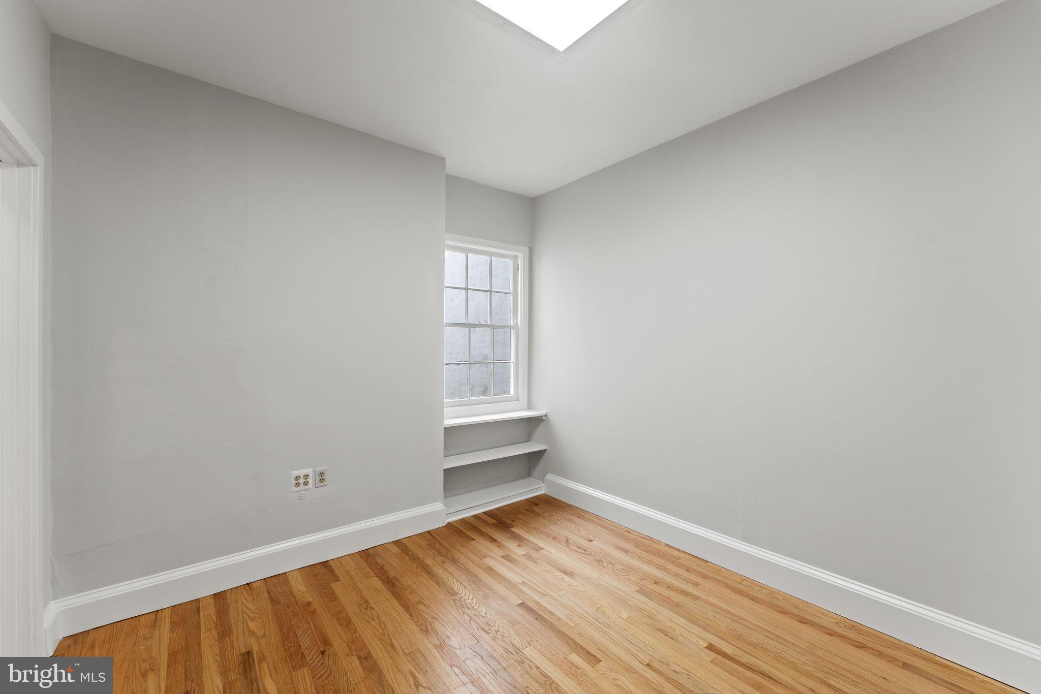 2423 I Street NW
