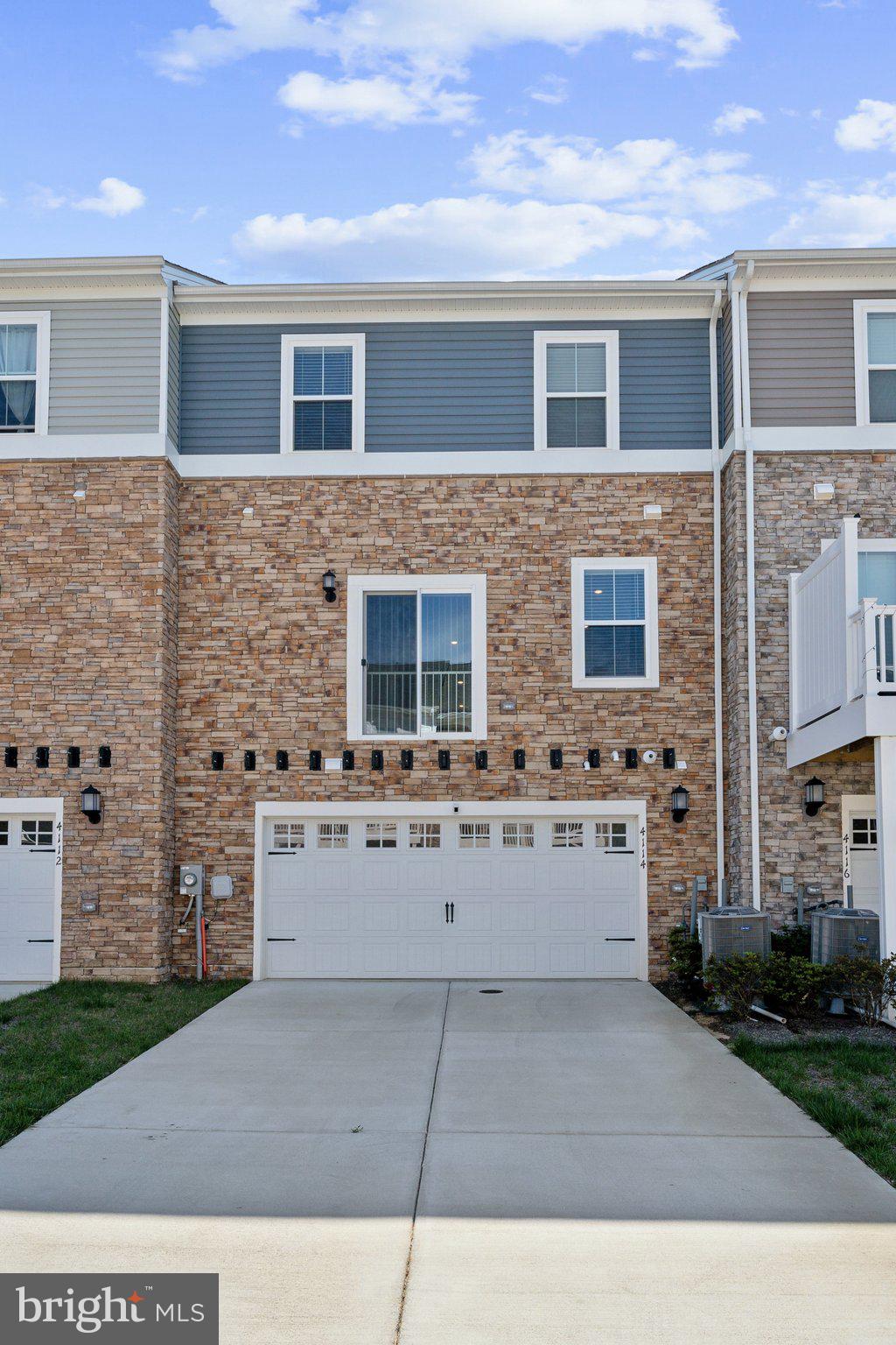 4114 Hatley Pl