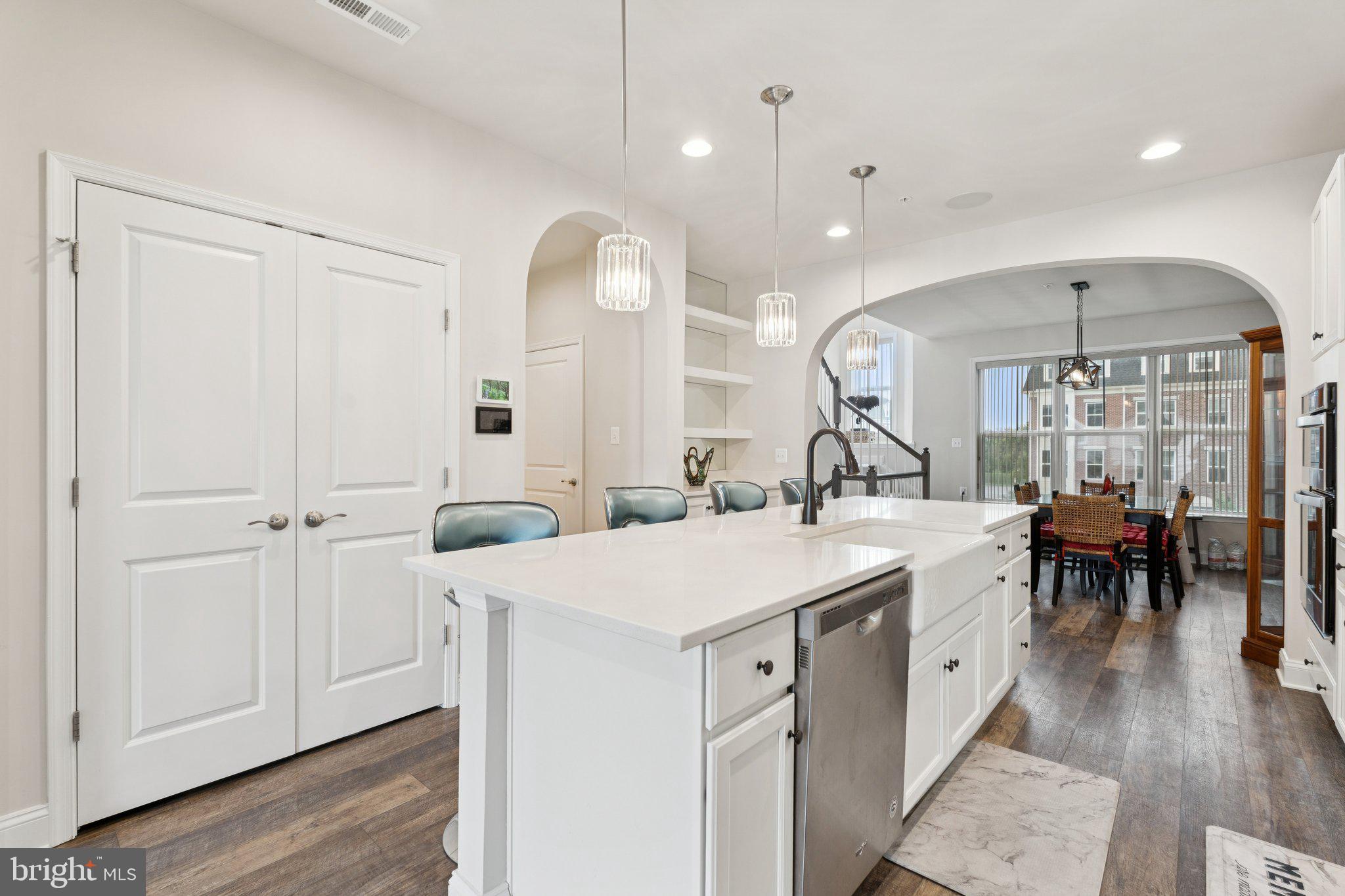 969 HOLDEN ROAD