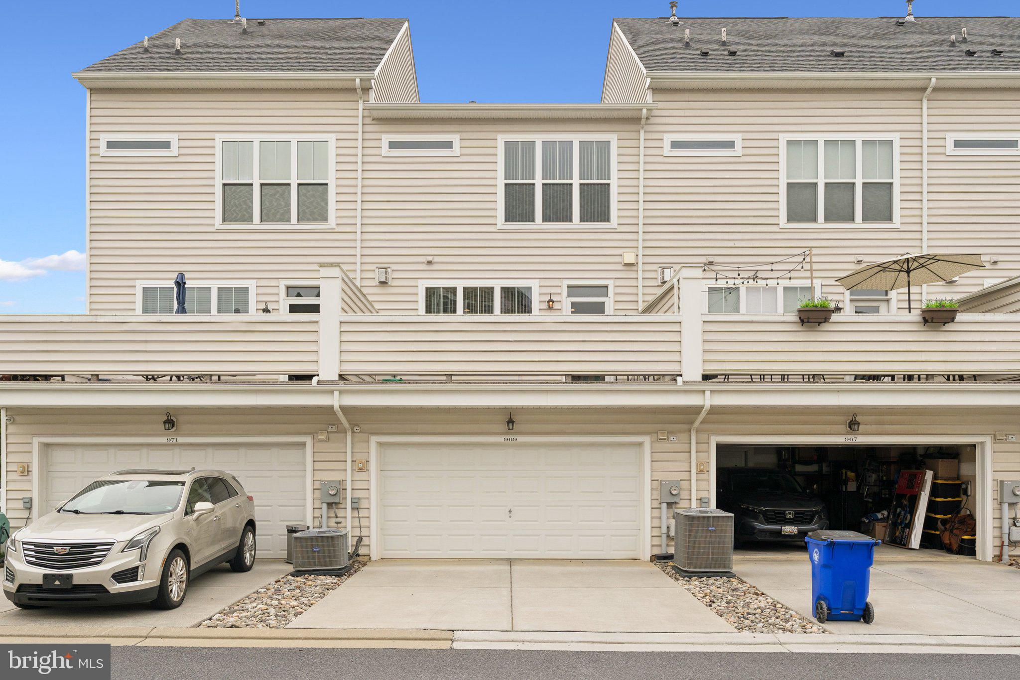 969 HOLDEN ROAD