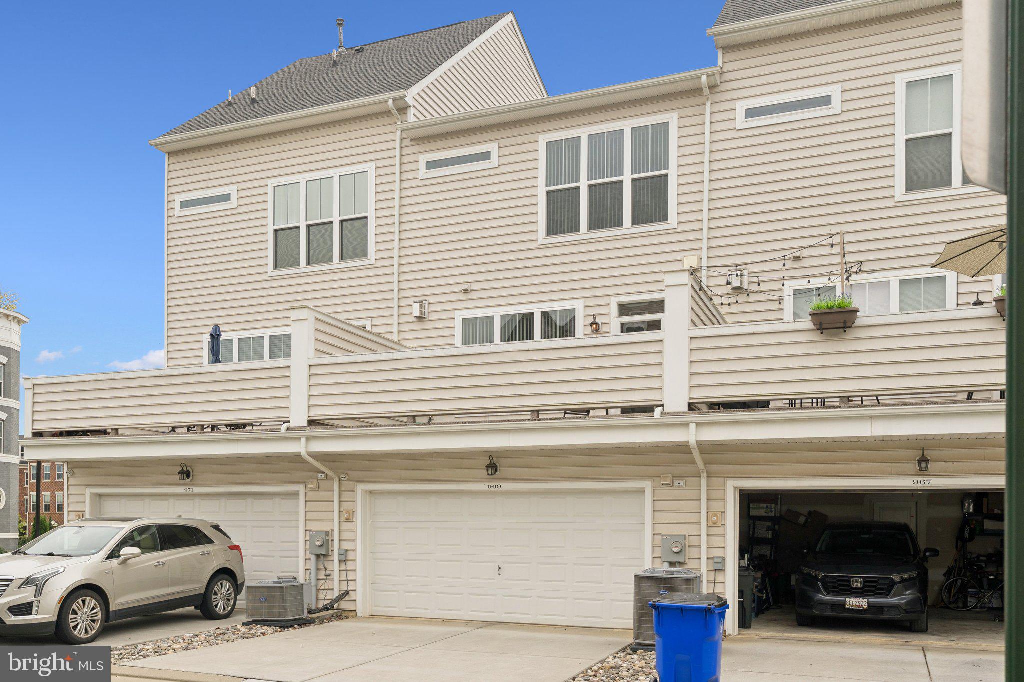 969 HOLDEN ROAD