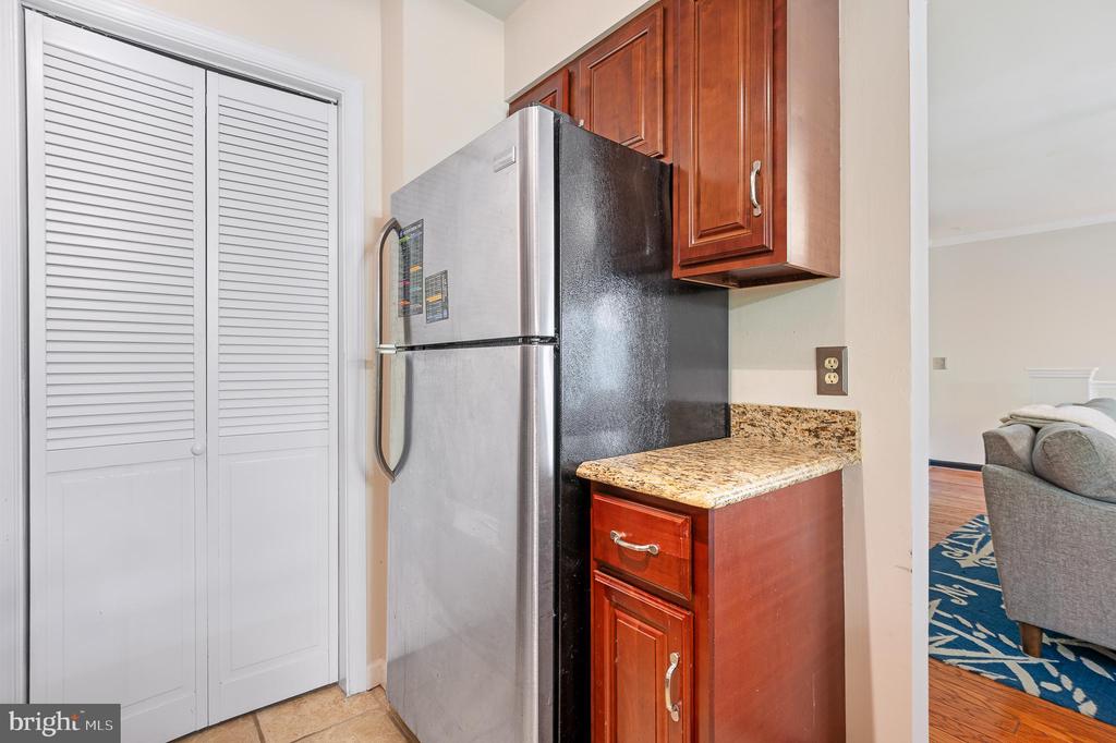 10823 HAMPTON MILL TERRACE 1117 - CONDO #360